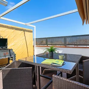 Apartamento Fridays Flats Bright & Breezy, Barcelona